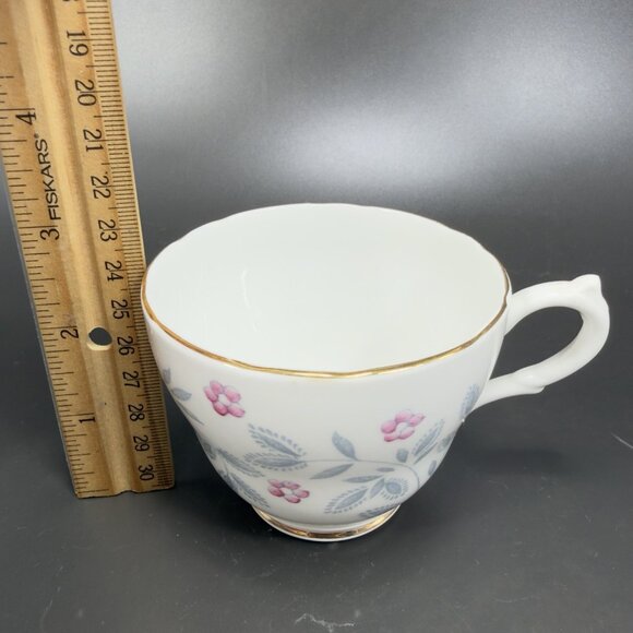 Vintage English Castle Bone China Porcelain Teacup Saucer Set England Teacup Set - Picture 3 of 10